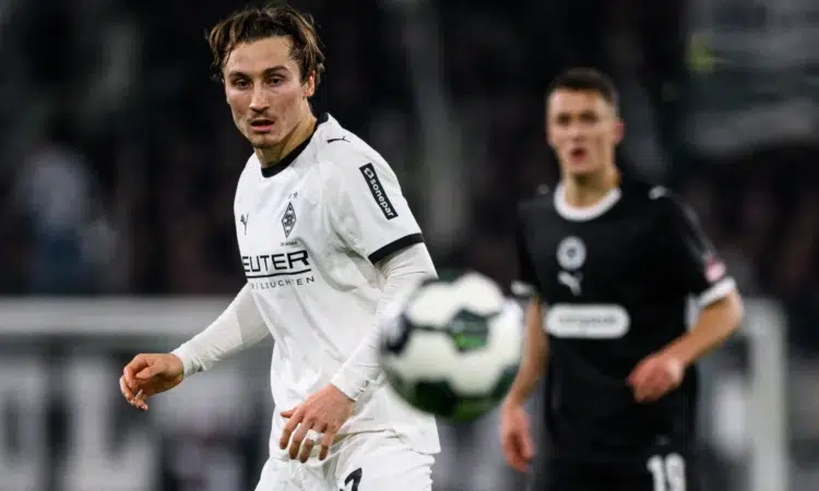 Gladbach – Rocco Reitz