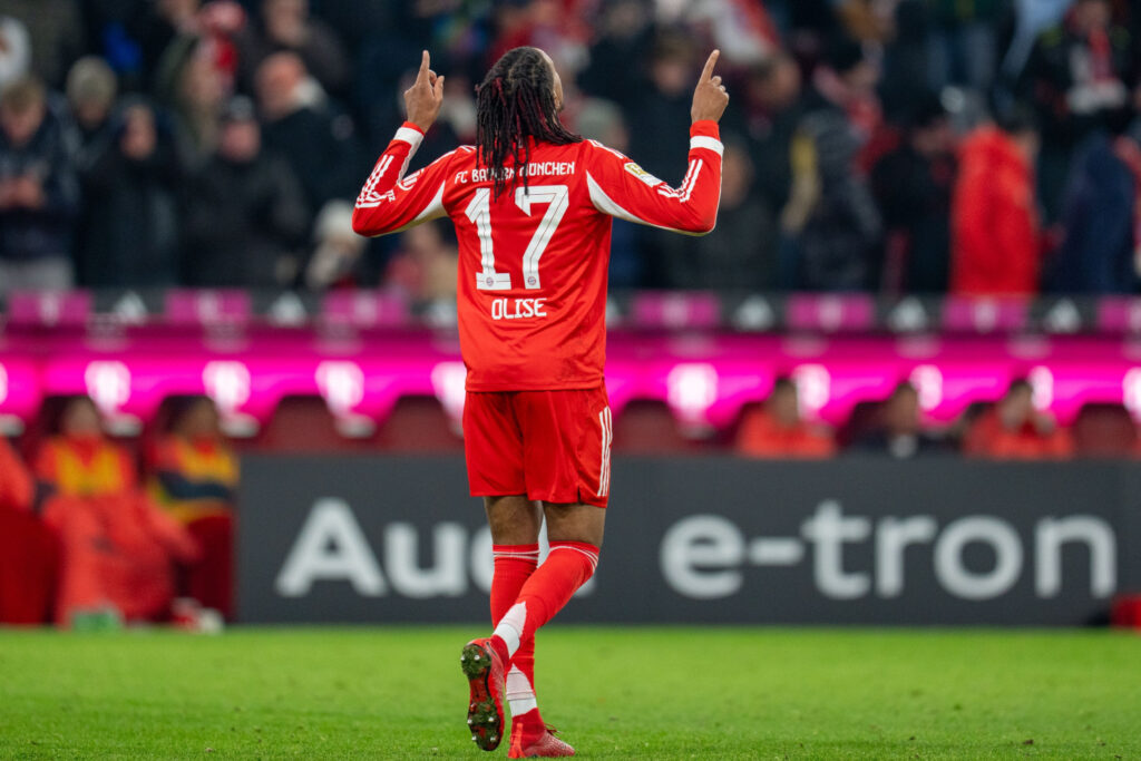 Michael Olise FC Bayern