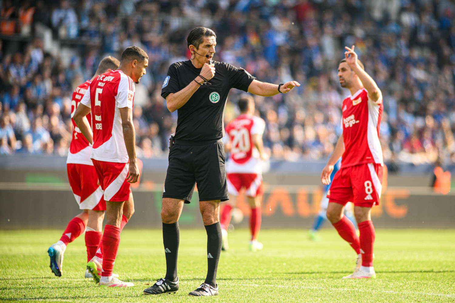 Schiedsrichter Deniz Aytekin