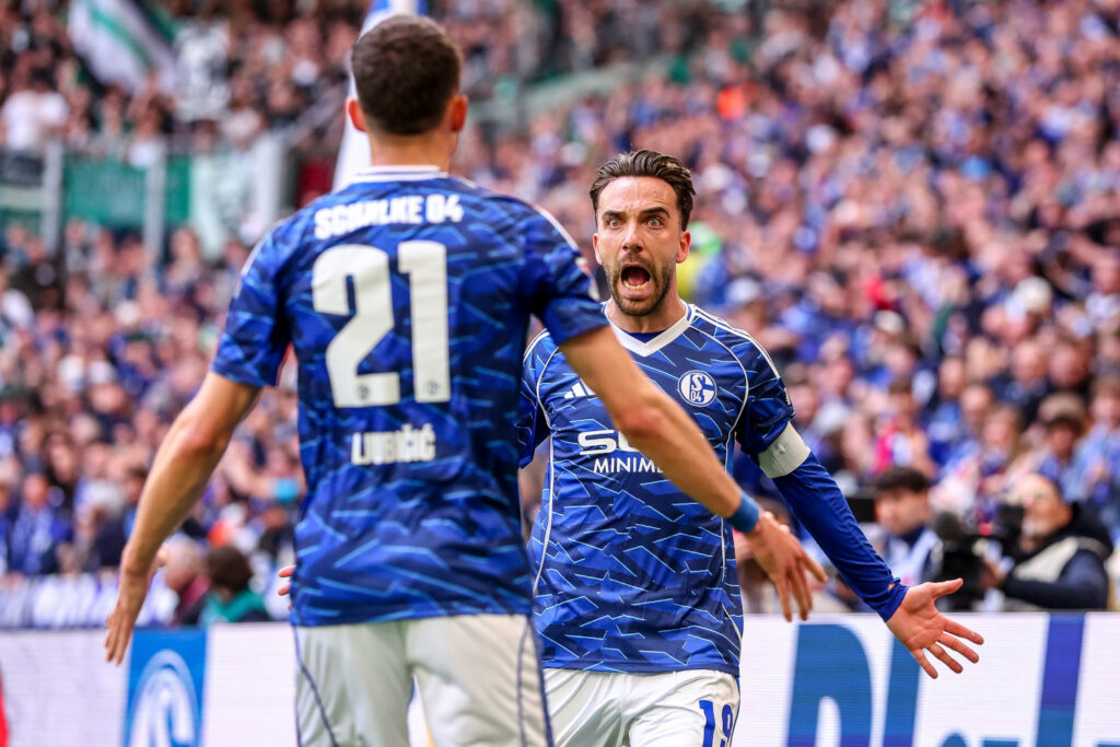 Kenan Karaman FC Schalke